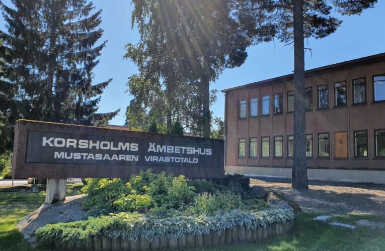 Uusi kunnanvaltuusto työnsä alussa – Det nya kommunfullmäktige börjar arbetet
